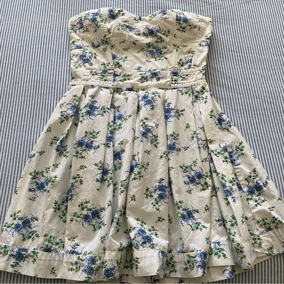 Jessica Simpson Dress - Picture 10 of 11